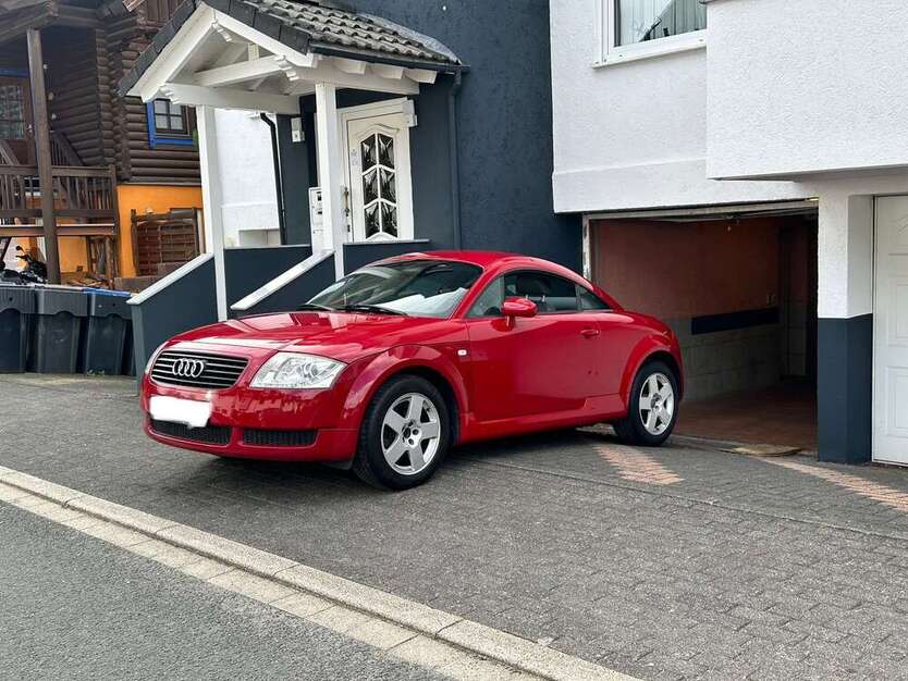 Audi TT 273.985 km 4.950 € Arnsberg 59757