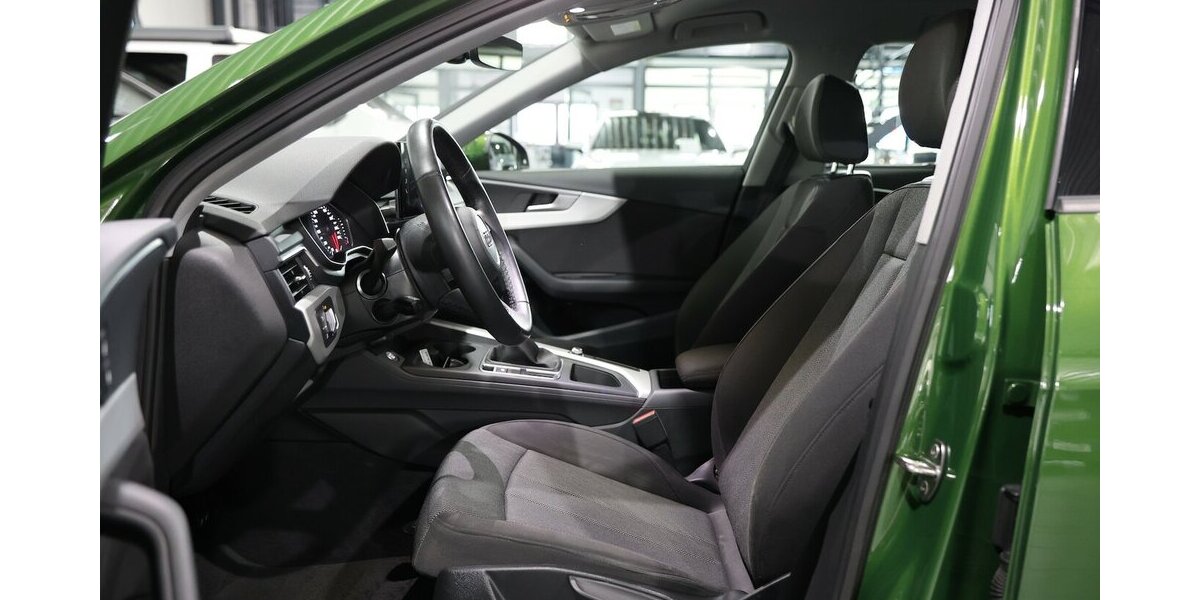 Audi A4 Avant 35 TFSI BUSINESS AUDI-EXCLUSIVE / LED 36.000 km 23.994 &euro; Hamm 59077