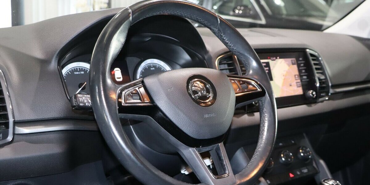 Skoda Karoq 1.5 TSI AMBITION / NAVI+APPLE+ANDROID+DAB 90.000 km 15.577 &euro; Hamm 59077