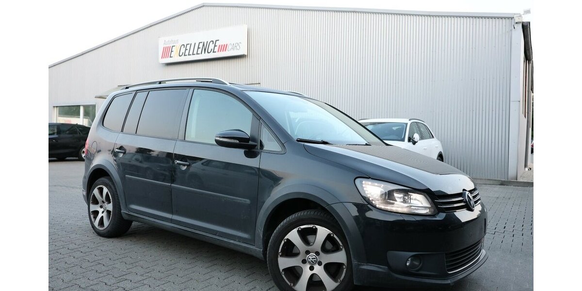 VW Touran CROSS 2.0 TDI DSG FAMILY / BI-XENON 260.000 km 5.902 &euro; Hamm 59077