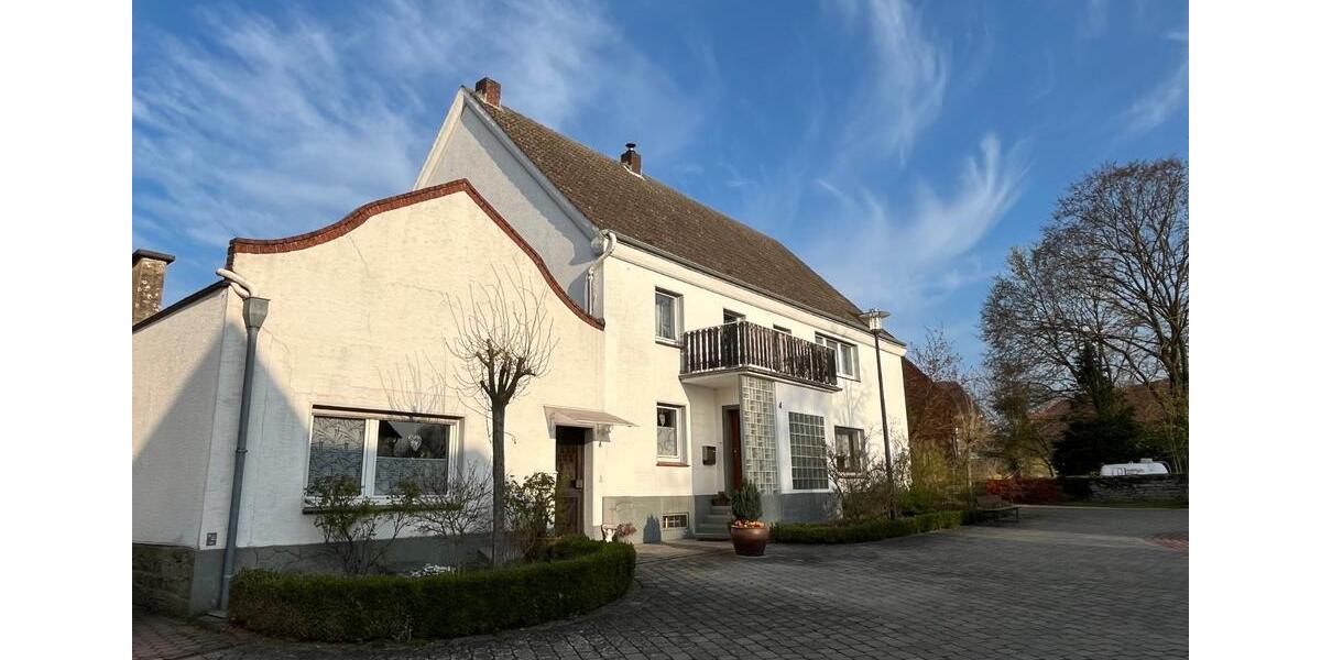 Einfamilienhaus Bad Sassendorf - 8 Zimmer, 200 m&sup2;, 280.000&euro; | Angebot:27028470