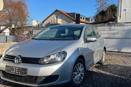 VW Golf 126.000 km 4.699 &euro; Menden 58708