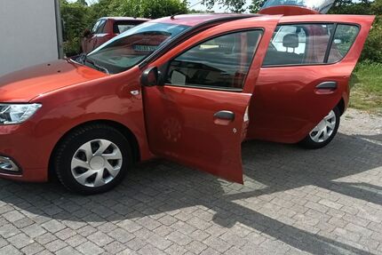 Dacia Sandero 90.000 km 4.500 &euro; Bad Sassendorf 59505
