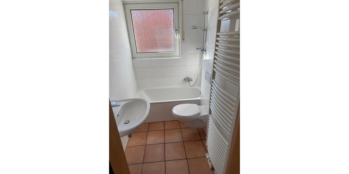 Etagenwohnung Bönen - 3 Zimmer, 70 m&sup2;, 420&euro; | Angebot:25342555