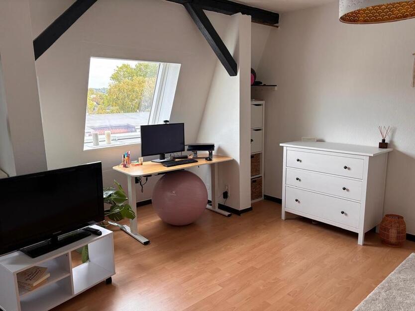 Iserlohn Elisabethstrasse Dachgeschosswohnung 30qm ab 1.1.26 1 zimmer