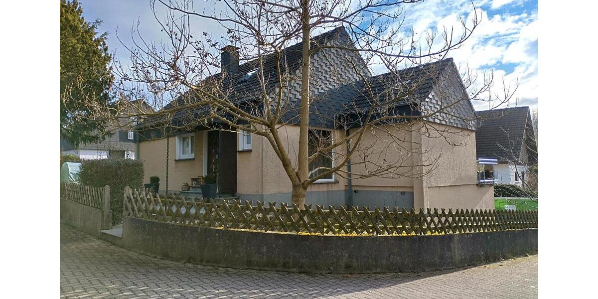Einfamilienhaus Menden (Sauerland) Bösperde - 3 Zimmer, 165 m&sup2;, 1.500&euro; | Angebot:25181221