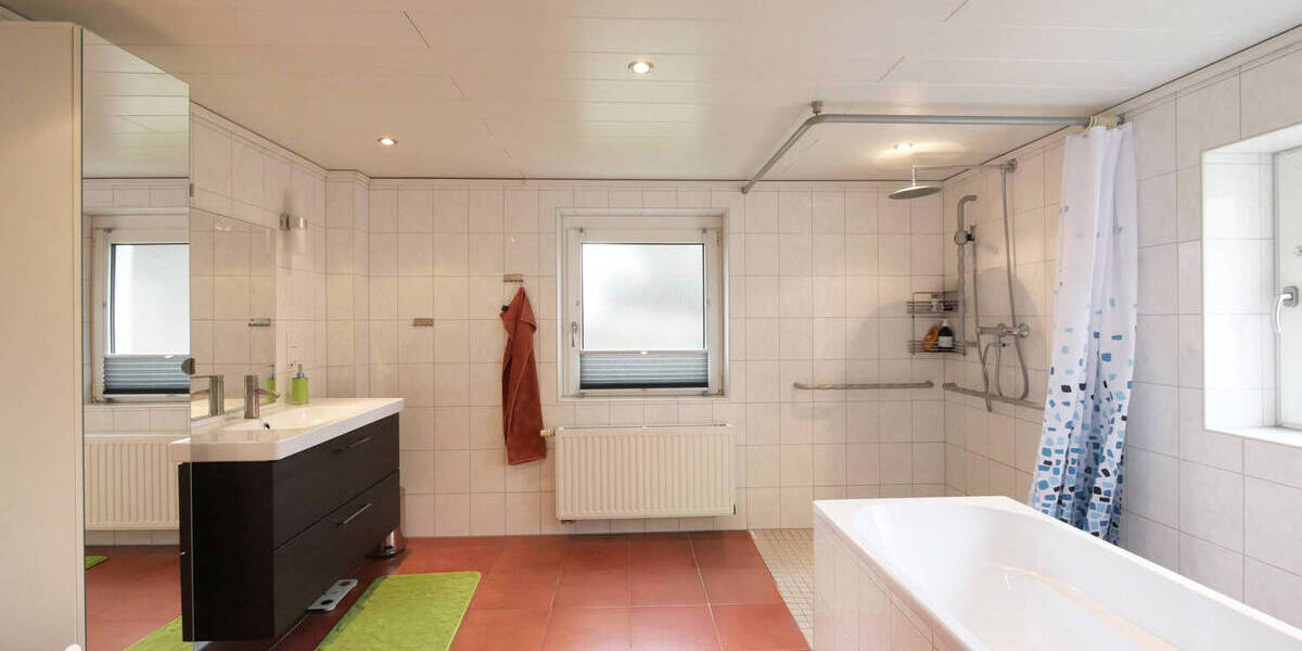 Einfamilienhaus Lippstadt / Lohe Lohe - 7 Zimmer, 232 m&sup2;, 349.000&euro; | Angebot:25688041