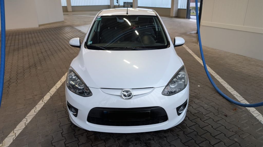 Mazda 2 148.000 km 3.750 &euro; Werl 59457