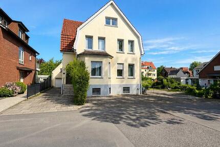 Haus Ahlen - 9 Zimmer, 200 m&sup2;, 1.600&euro; | Angebot:26366024