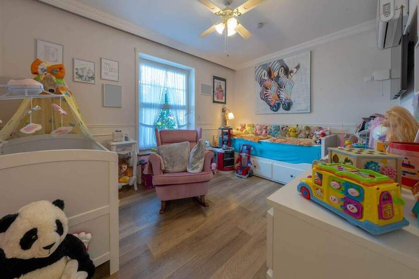 Ein lichtdurchfluteter Bungalow mit Gewerbehalle für die ganze Familie in Top-Wohnlage von Bork zimmer
