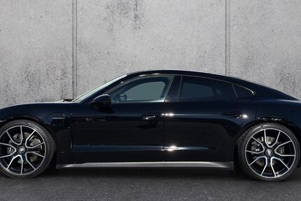Porsche Taycan 22.078 km 75.500 € Holzwickede 59439