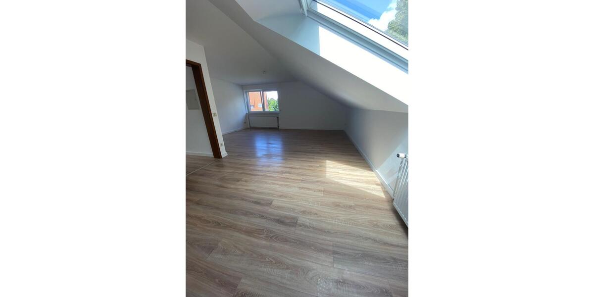 Dachgeschoßwohnung Sendenhorst - 2 Zimmer, 77 m&sup2;, 700&euro; | Angebot:26359726