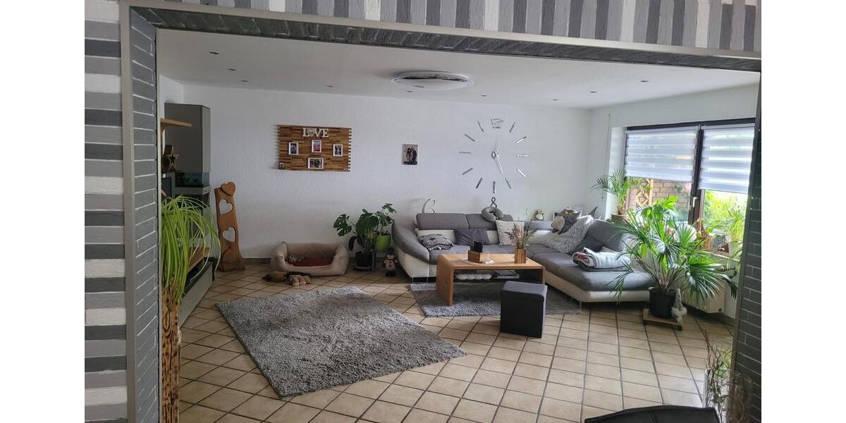 Etagenwohnung Lünen - 2.5 Zimmer, 94 m&sup2;, 990&euro; | Angebot:25723685