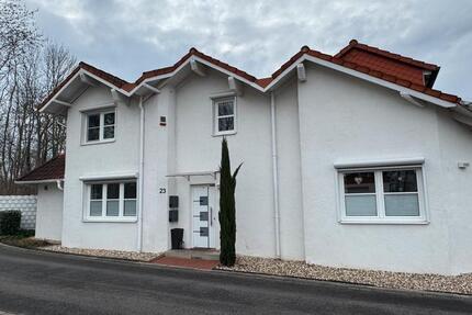 160 m² EG‑Wohnung mit 5 Zimmern, Terrasse & XXL‑Garage 5 zimmer