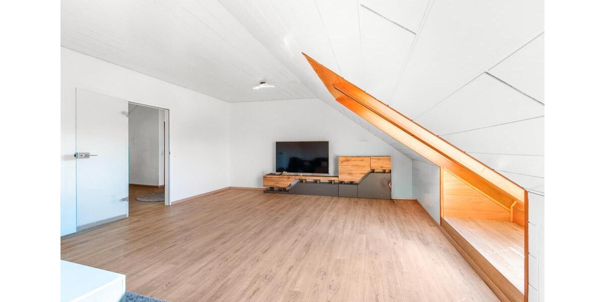 Dachgeschoßwohnung Lünen Alstedde - 2 Zimmer, 83 m&sup2;, 700&euro; | Angebot:26331598