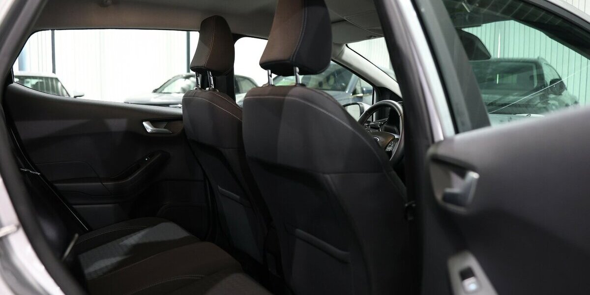 Ford Fiesta 1.0 EB TITANIUM / AUTOMATIK / LED / B&O 73.000 km 13.991 &euro; Hamm 59077