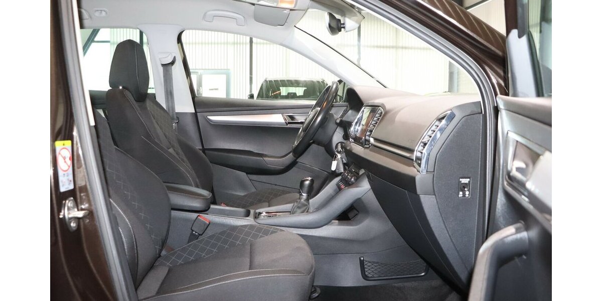 Skoda Karoq 1.5 TSI AMBITION / NAVI+APPLE+ANDROID+DAB 90.000 km 15.577 &euro; Hamm 59077