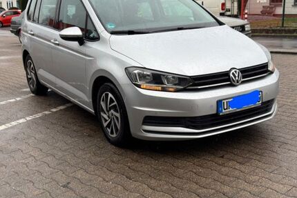 VW Touran 116.774 km 13.500 &euro; Holzwickede 59439