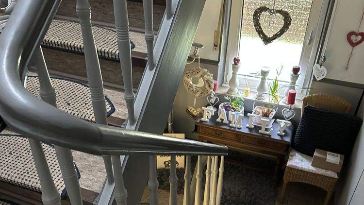 Freistehendes Zweifamilienhaus auf großem Grundstück in Dortmund - Kirchhörde 9 zimmer
