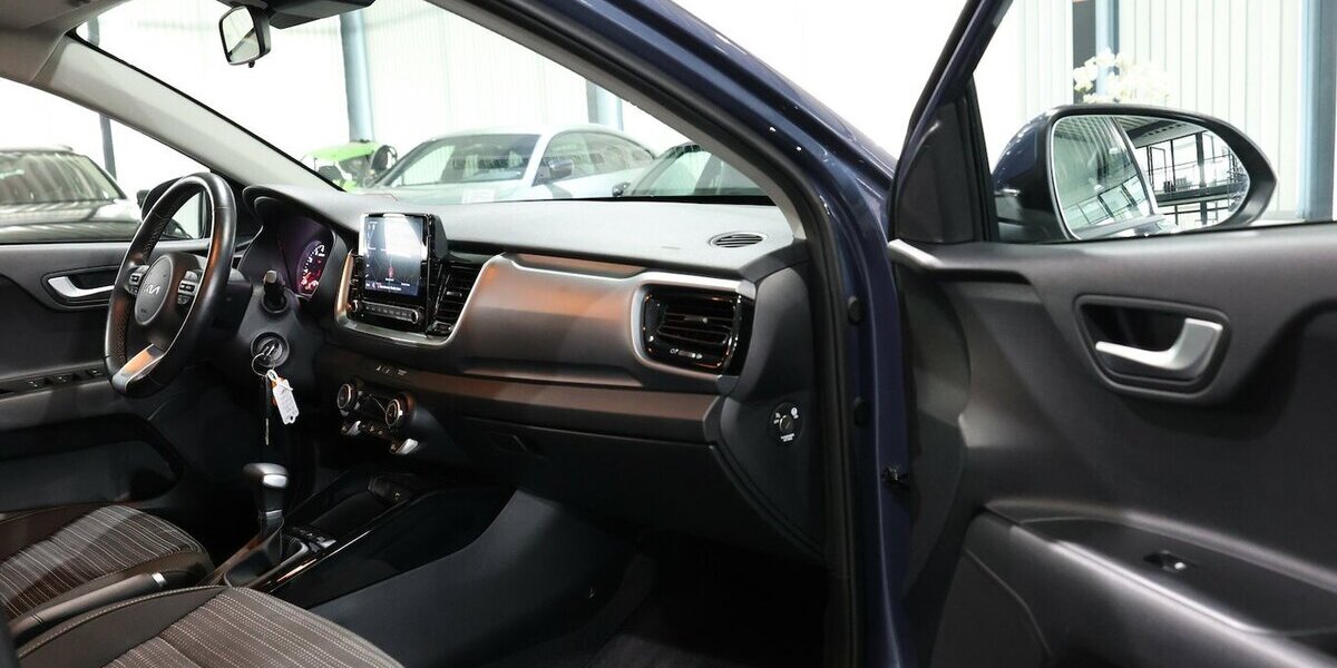 Kia Stonic 1.0 T-GDI DCT VISION AUTOMATIK / LED, AHK 30.000 km 17.991 &euro; Hamm 59077