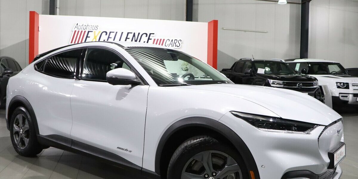 Ford Mustang Mach-E VIRTUAL+360°+NAVI+ / AHK 50.000 km 25.999 &euro; Hamm 59077