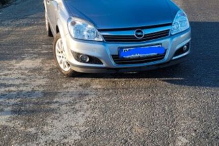 Opel Astra 82.000 km 3.799 &euro; Beckum 59269