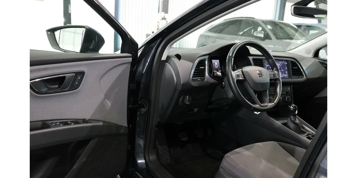 Seat Leon 1.6 TDI STYLE / NAVI-PLUS+APPLE+ANDROID 111.000 km 11.555 &euro; Hamm 59077