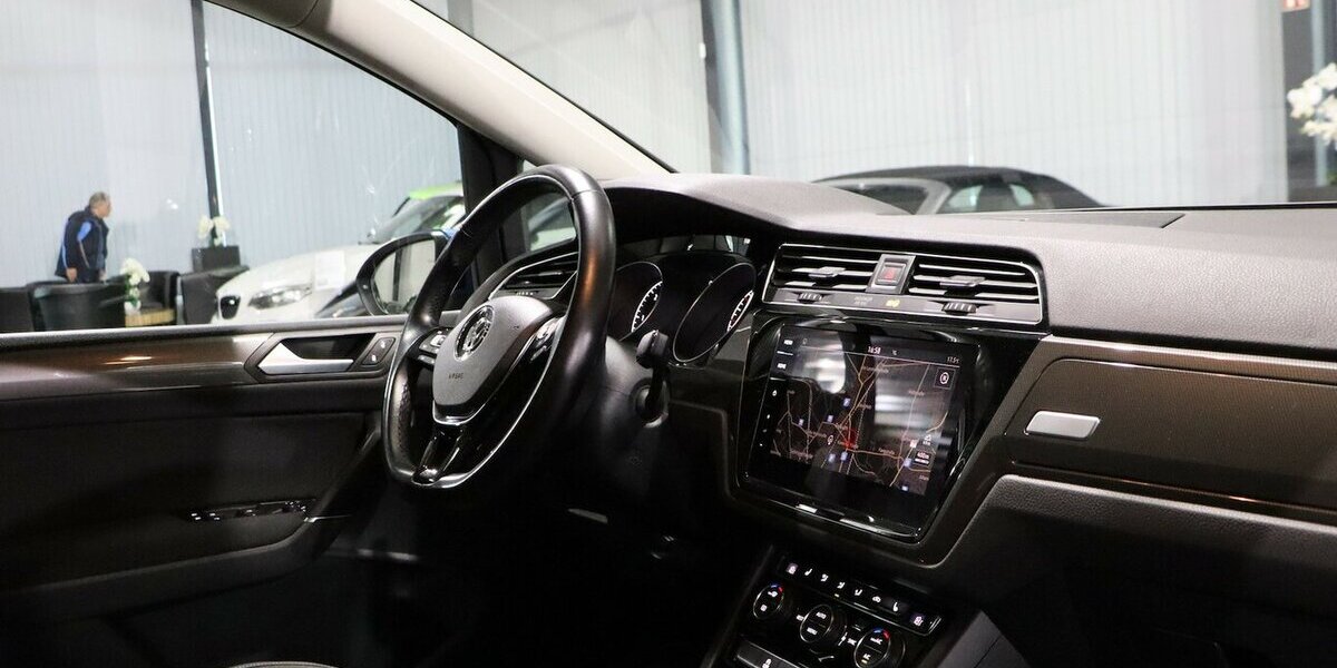 VW Touran 1.6 TDI DSG JOIN FAMILY LED,ACC+LANE+SIDE 83.000 km 19.555 &euro; Hamm 59077