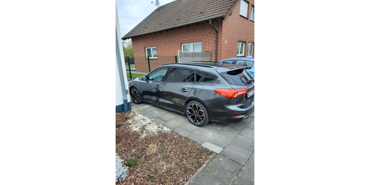 Ford Focus 73.635 km 14.900 &euro; Beckum 59269