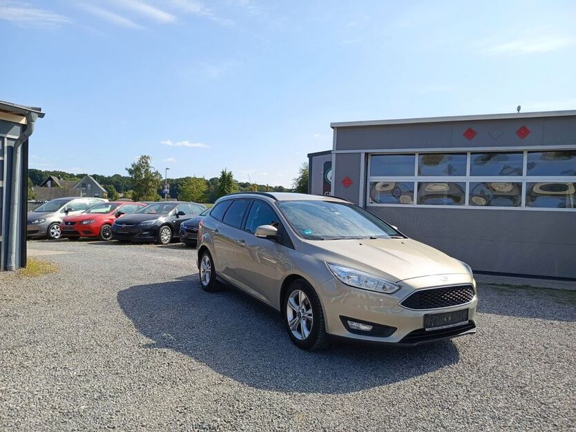 Ford Focus 240.132 km 4.700 € Welver 59514