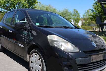 Renault Clio 260.000 km 1.402 &euro; Hamm 59077