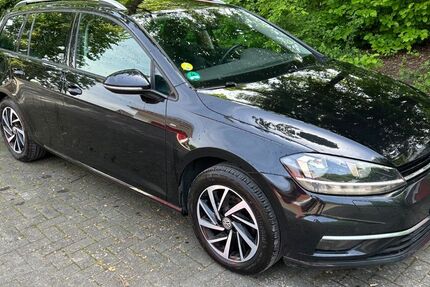 VW Golf 220.456 km 8.000 &euro; Bad Sassendorf 59505