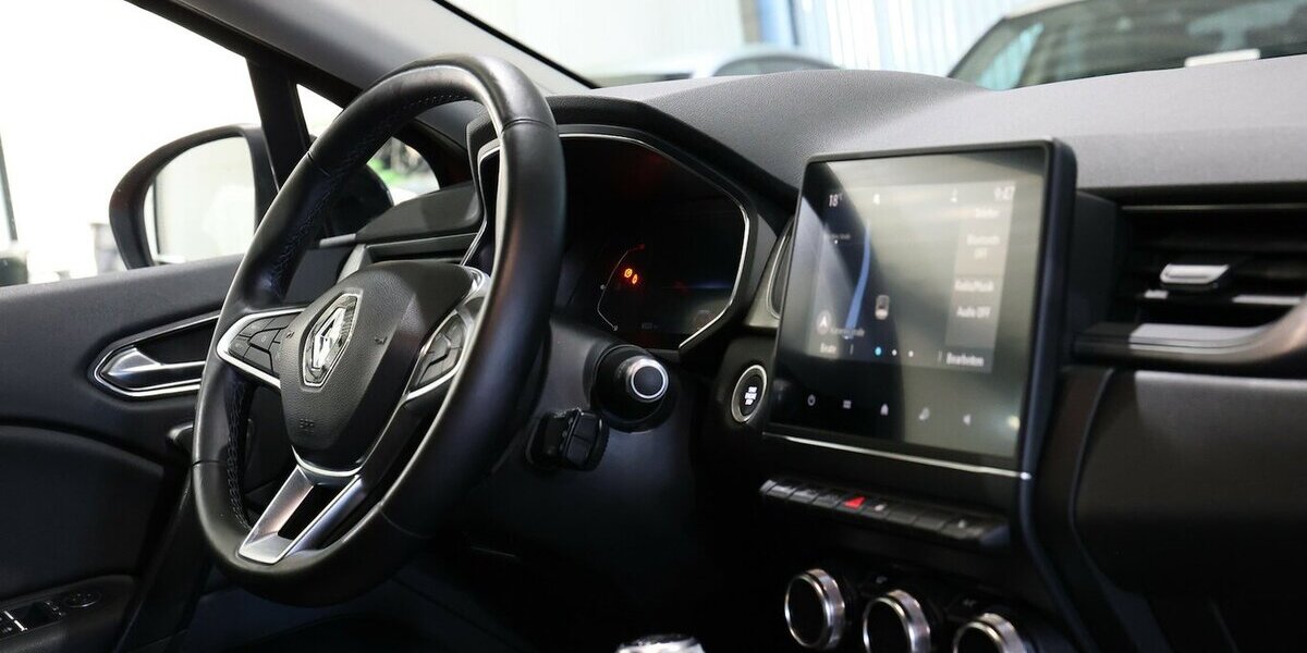Renault Captur 130 TCE INTENS RED & BLACK / LED / AHK 83.000 km 14.777 &euro; Hamm 59077