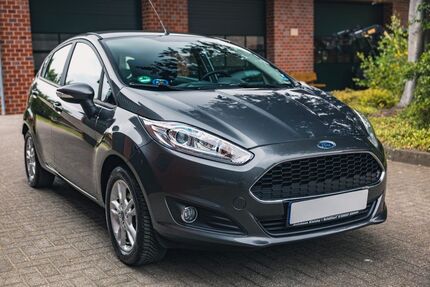 Ford Fiesta 126.000 km 5.800 &euro; Selm 59379