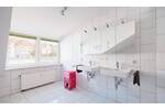 Über den Dächern der Stadt: Außergewöhnliche DG-Wohnung mit Terrasse und Blick über Stuttgart