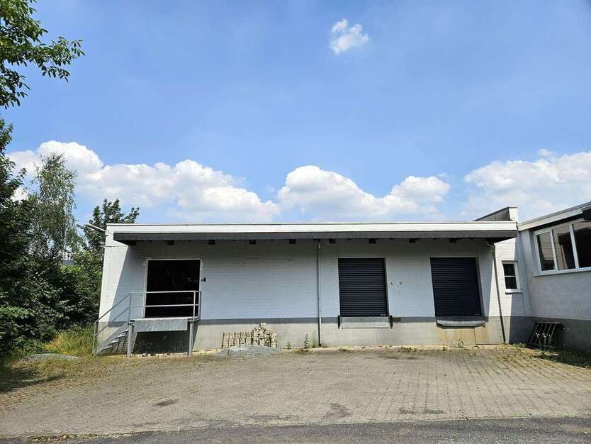 Halle in Arnsberg 2.400 € 750 m²
