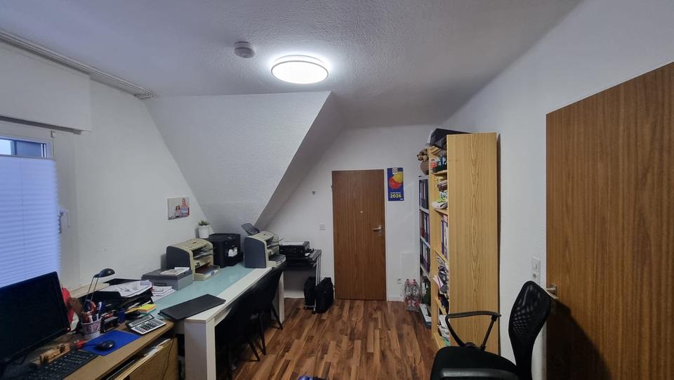 3 Zimmer Dachgeschoss Wohnung 3 zimmer