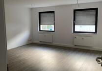 Moderne 3-Zimmer-Wohnung mit Einbauküche ohne BalkonTerrasse