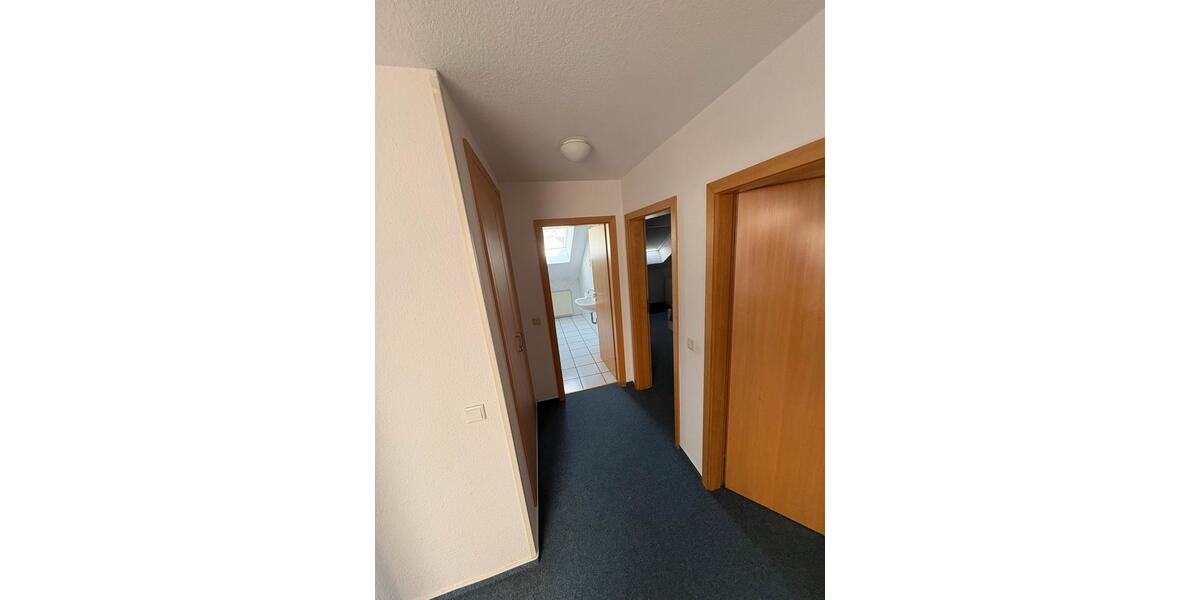 Dachgeschoßwohnung Beckum - 5 Zimmer, 124 m&sup2;, 240.000&euro; | Angebot:25376604