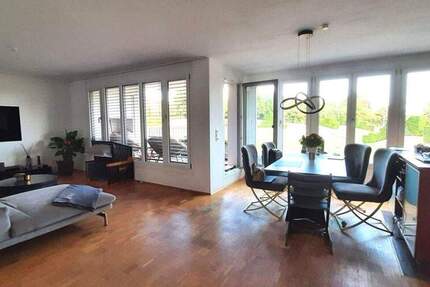 Schicke 3 Zimmer-Wohnung in BestlageNähe Rheinturm