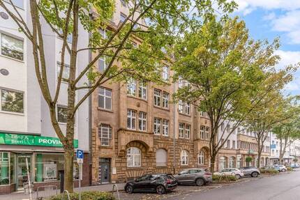 Historischer Glanz trifft großzügigen Wohnkomfort und Urbanität 6 zimmer