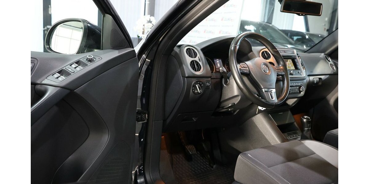 VW Tiguan 2.0 TDI LIFE-PLUS 1.HAND, PANORAMA, XENON 90.000 km 13.777 &euro; Hamm 59077
