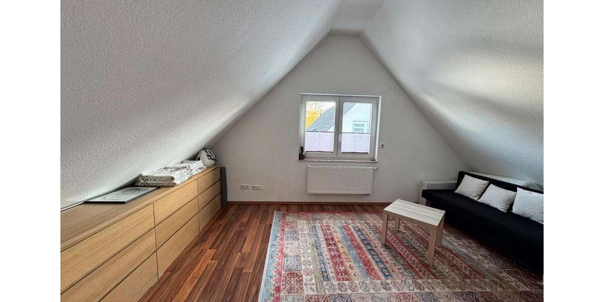 Doppelhaushälfte mit Einbauküche, Wintergarten und Garage 5 zimmer