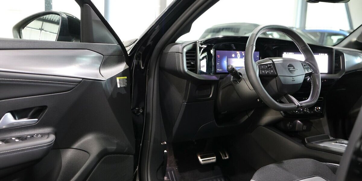 Opel Mokka 1.2 T GS-LINE SPORT TECH ALL-BLACK MATRIX 15.000 km 21.991 &euro; Hamm 59077