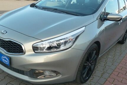 Kia ceed Sportswagon 122.000 km 7.800 &euro; Hamm 59073