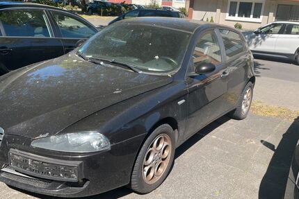 Alfa Romeo 147 318.913 km 800 &euro; Hamm 59063