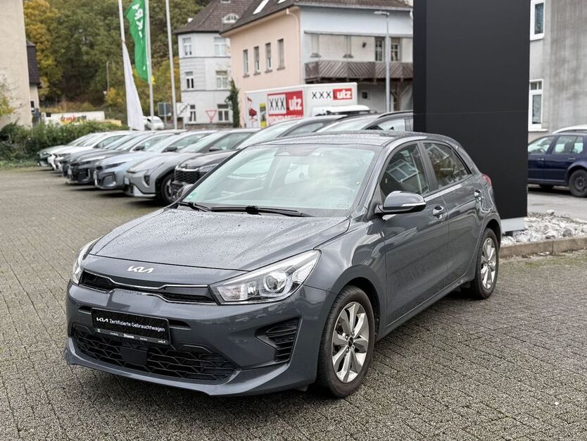 Kia Rio 29.481 km 14.990 € Arnsberg-Neheim 59755