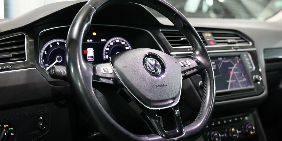 VW Tiguan 2.0 TSI DSG 4M SOUND / PANORAMA / LED 128.000 km 19.555 &euro; Hamm 59077