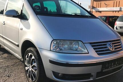 VW Sharan 213.445 km 4.699 &euro; Unna 59425