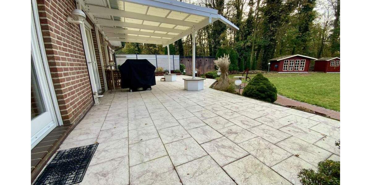 Werne- Am Stadtsee: attraktives Zweifamilienhaus in Fertigbauweise auf traumhaftem Grundstück 6 zimmer